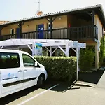 Village Le Junka