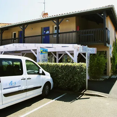 Village Le Junka